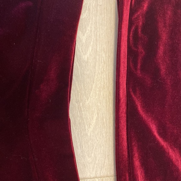 Elf Movie Jovie inspired 2 piece Small red velvet top + skirt - Picture 6 of 7